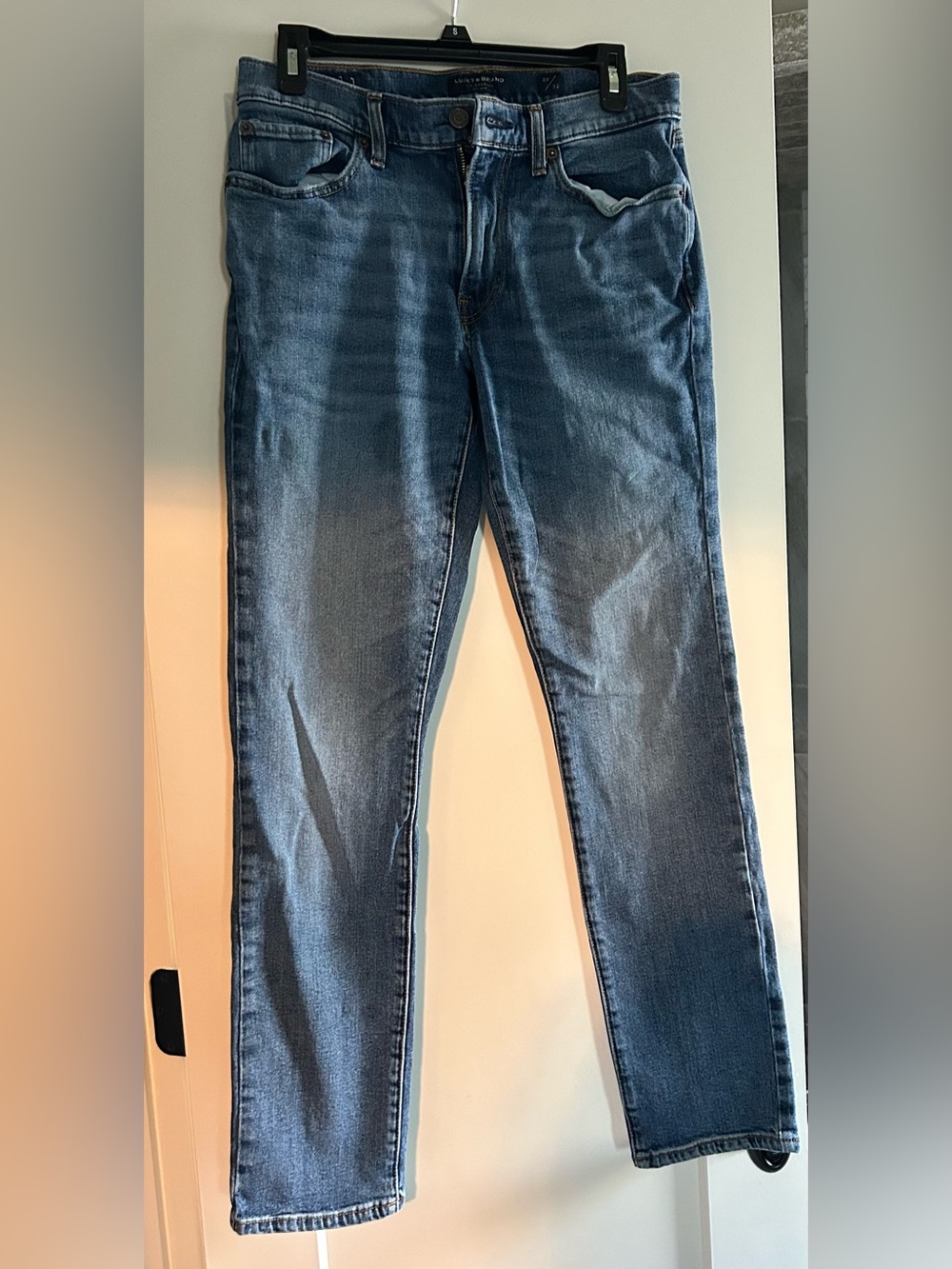 Lucky  Men's Blue Denim Jeans